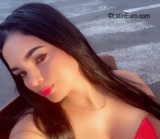 Date this sultry Dominican Republic girl Jenn from Santiago DO56738