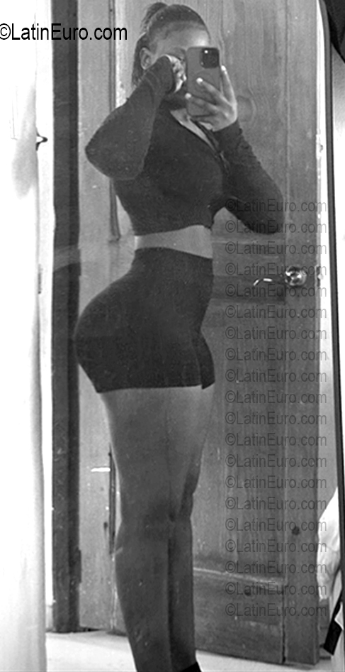 Date this good-looking Dominican Republic girl Angelina from Santo Domingo DO56740