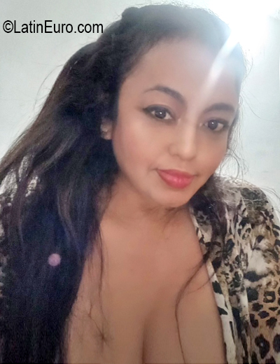Date this sultry Colombia girl PAOLA from Cúcuta CO33795