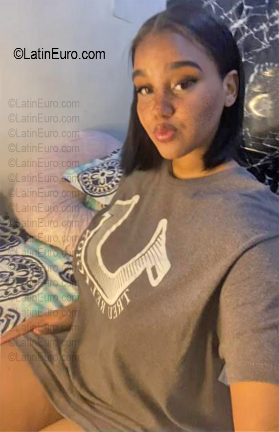 Date this stunning Dominican Republic girl Ashley from Santo Domingo DO56766