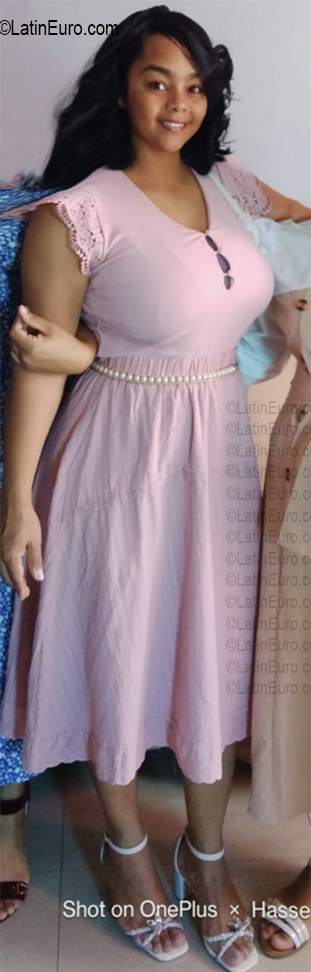 Date this sultry Dominican Republic girl Claribel from Santo Domingo DO56788