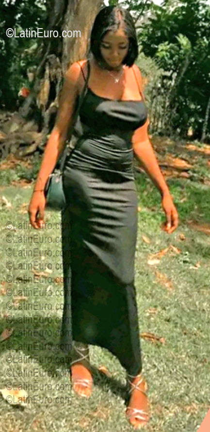 Date this beautiful Dominican Republic girl Yaslin from Santo Domingo DO56914