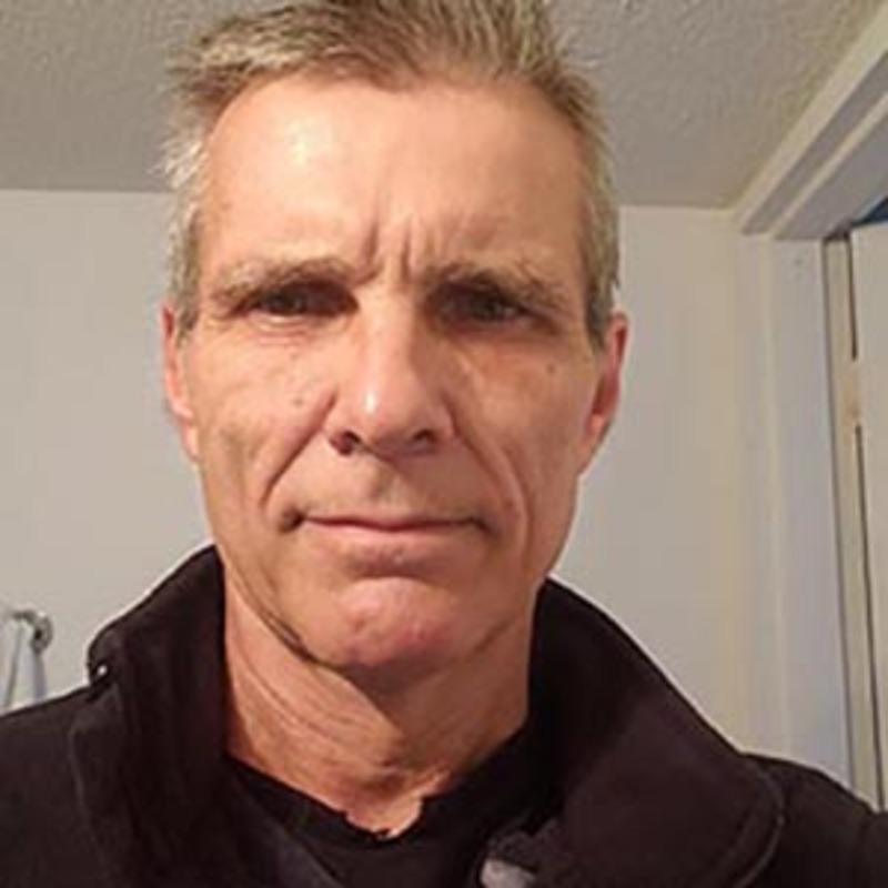 Date this nice looking Canada man Rick from Gatineau CA924
