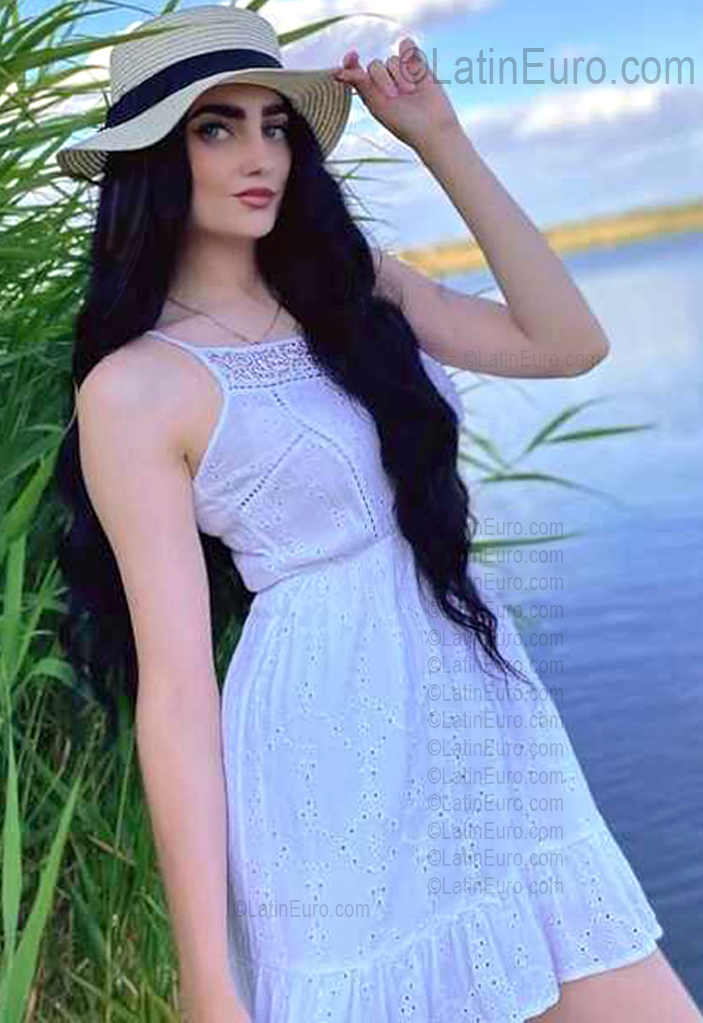 Date this sultry Ukraine girl Oli from Kherson UA97
