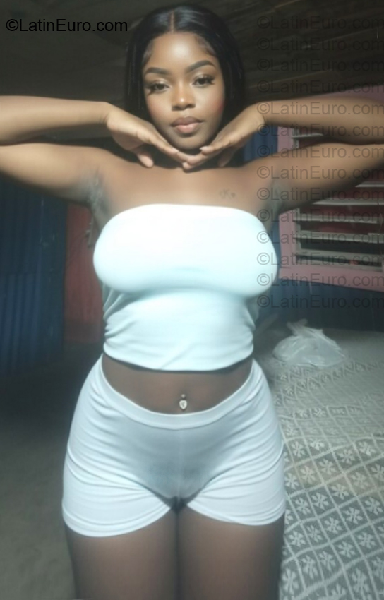 Date this cute Dominican Republic girl Yubi from Peravia Bani Rd DO57014