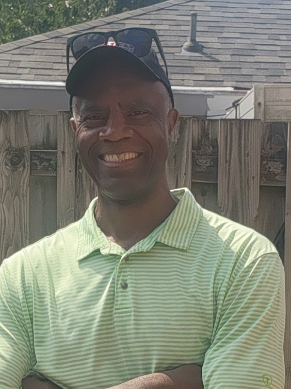 Date this nice looking United States man Marcus from Portland US25720