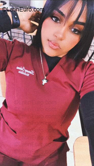 Date this hot Dominican Republic girl Lismary from Santiago DO57064