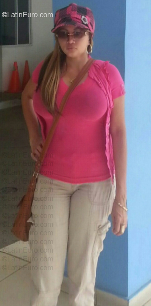Date this georgeous Panama girl Patricia from Panama PA1442