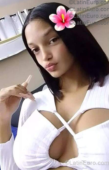 Date this exotic Dominican Republic girl Anny from Santo Domingo DO57307