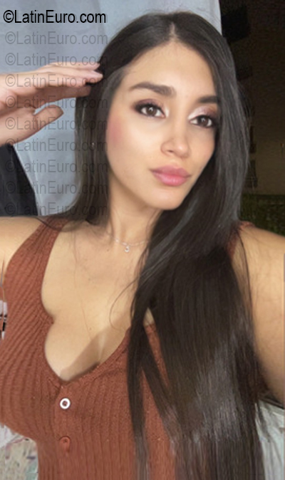 Date this passionate Colombia girl Pau from Cali CO33909